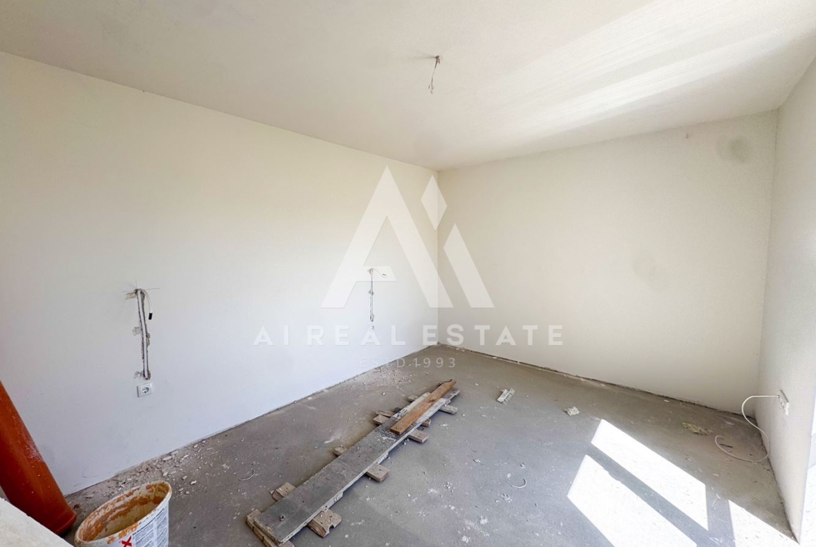 Двустаен апартамент с двор в затворен комплекс – ново строителство с Акт 16 - 0