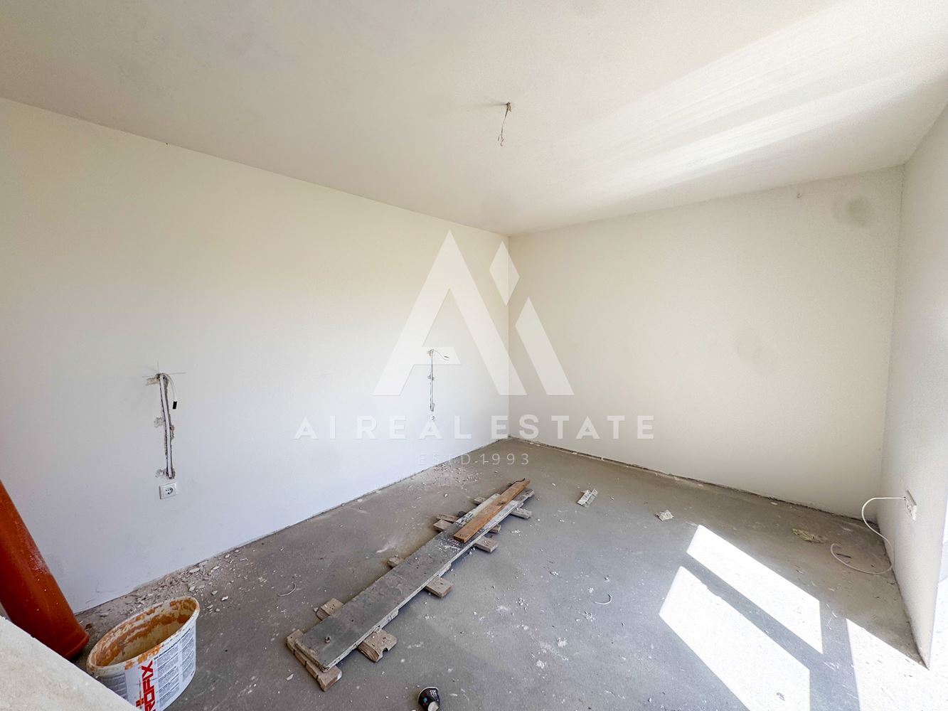 Двустаен апартамент с двор в затворен комплекс – ново строителство с Акт 16 - 0