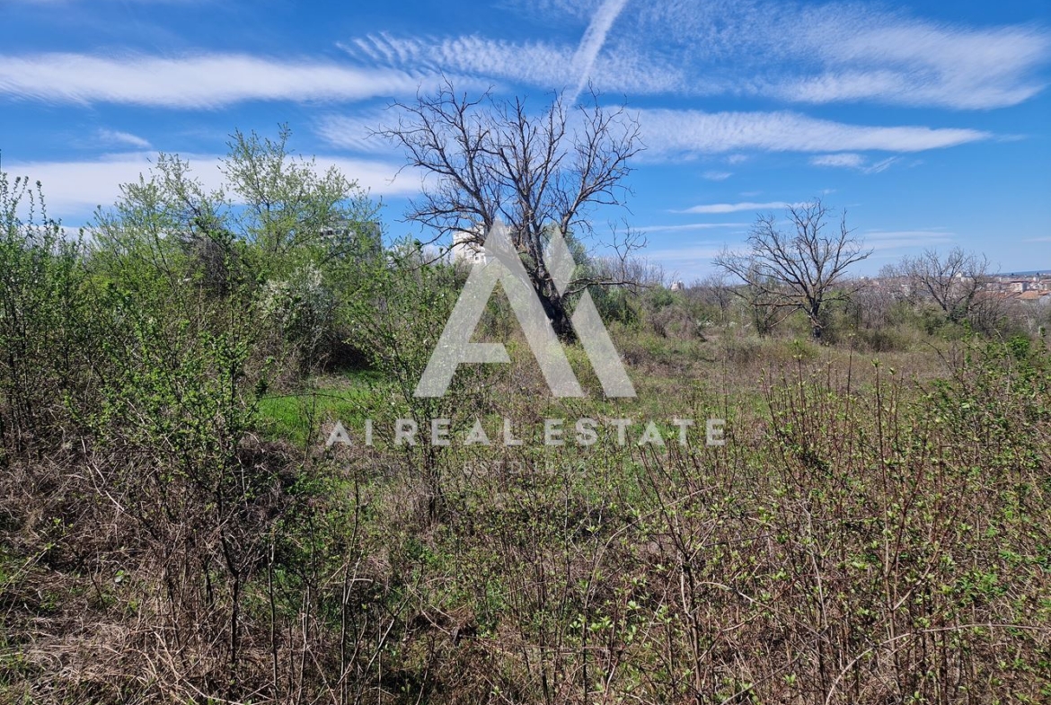 Продава парцел в регулация, ж.к. Кайлъка - 0