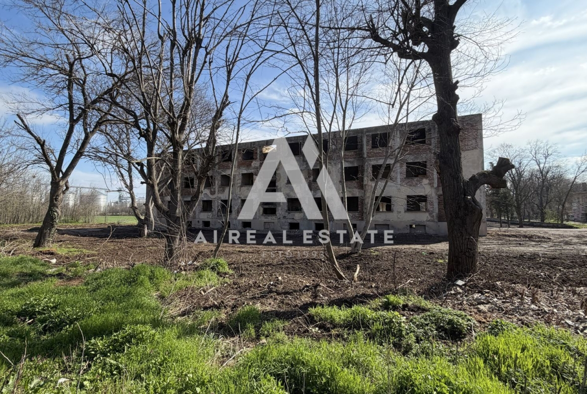 Инвестиционен имот в гр. Долна Митрополия, ул. „Заводска“ ! - 0