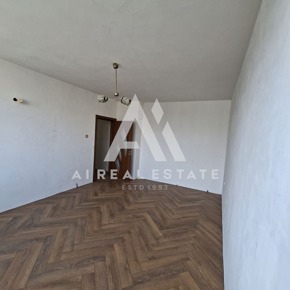 ДВУСТАЕН АПАРТАМЕНТ - 0