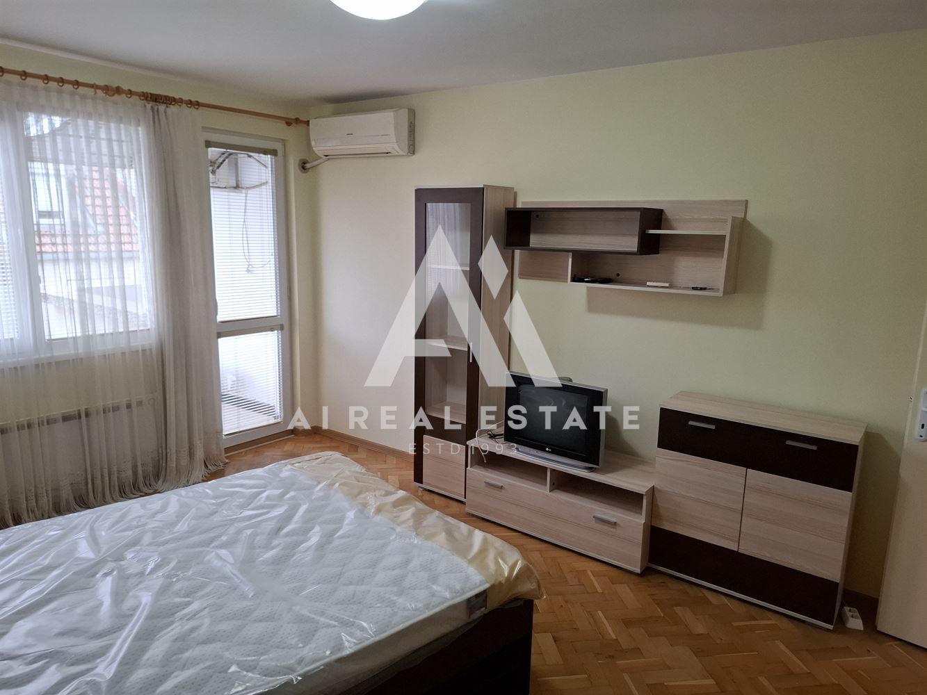 2-стаен апартамент под наем - 0