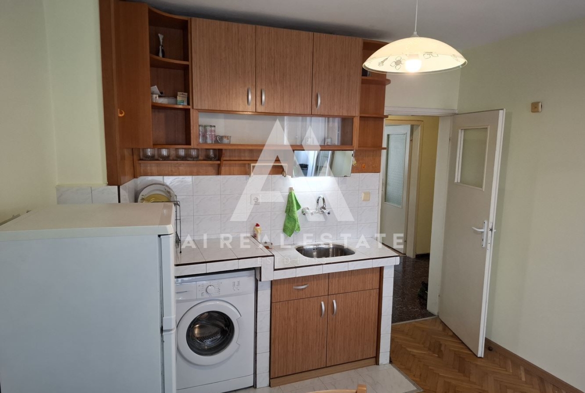 2-стаен апартамент под наем - 0