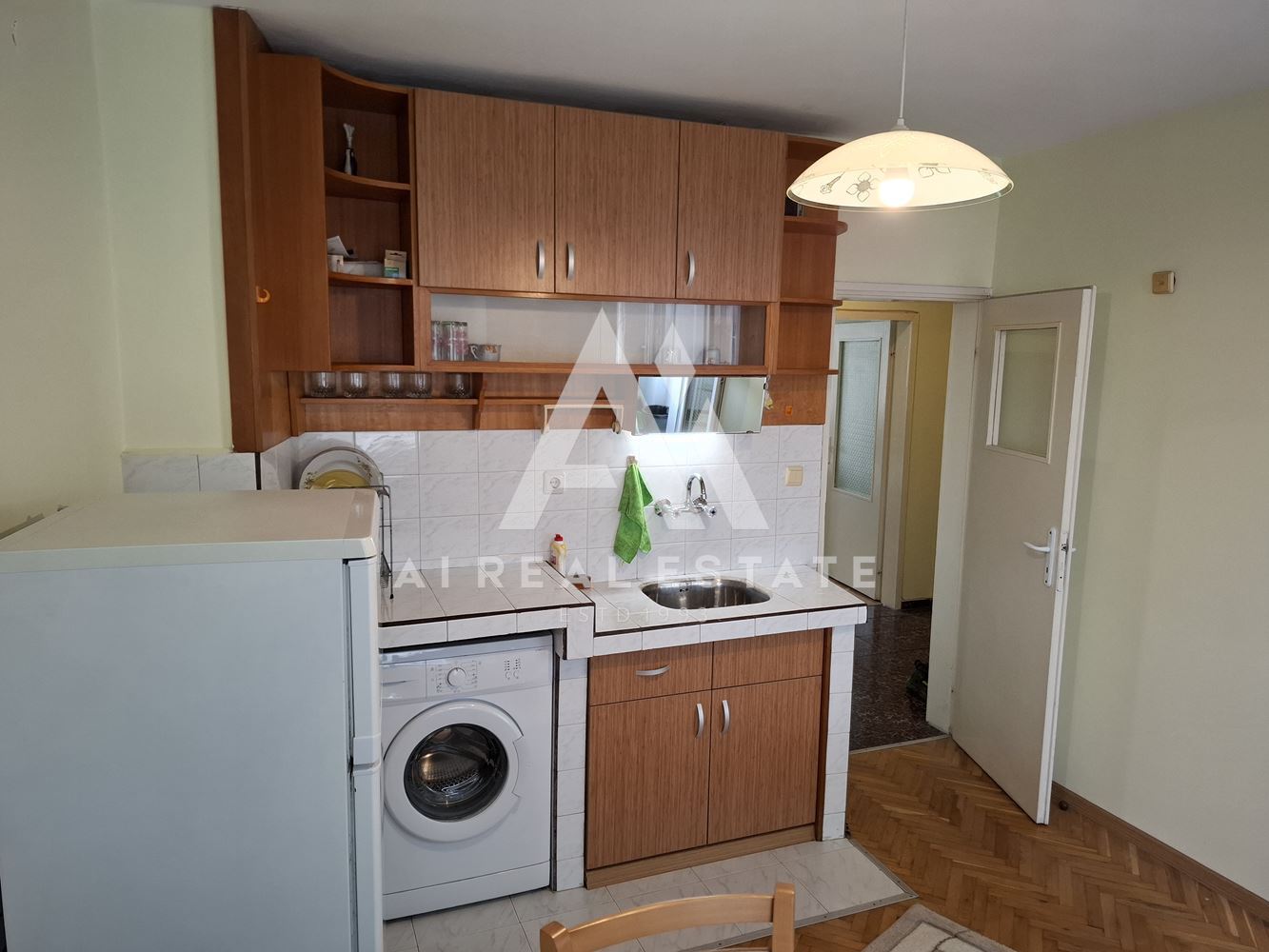 2-стаен апартамент под наем - 0