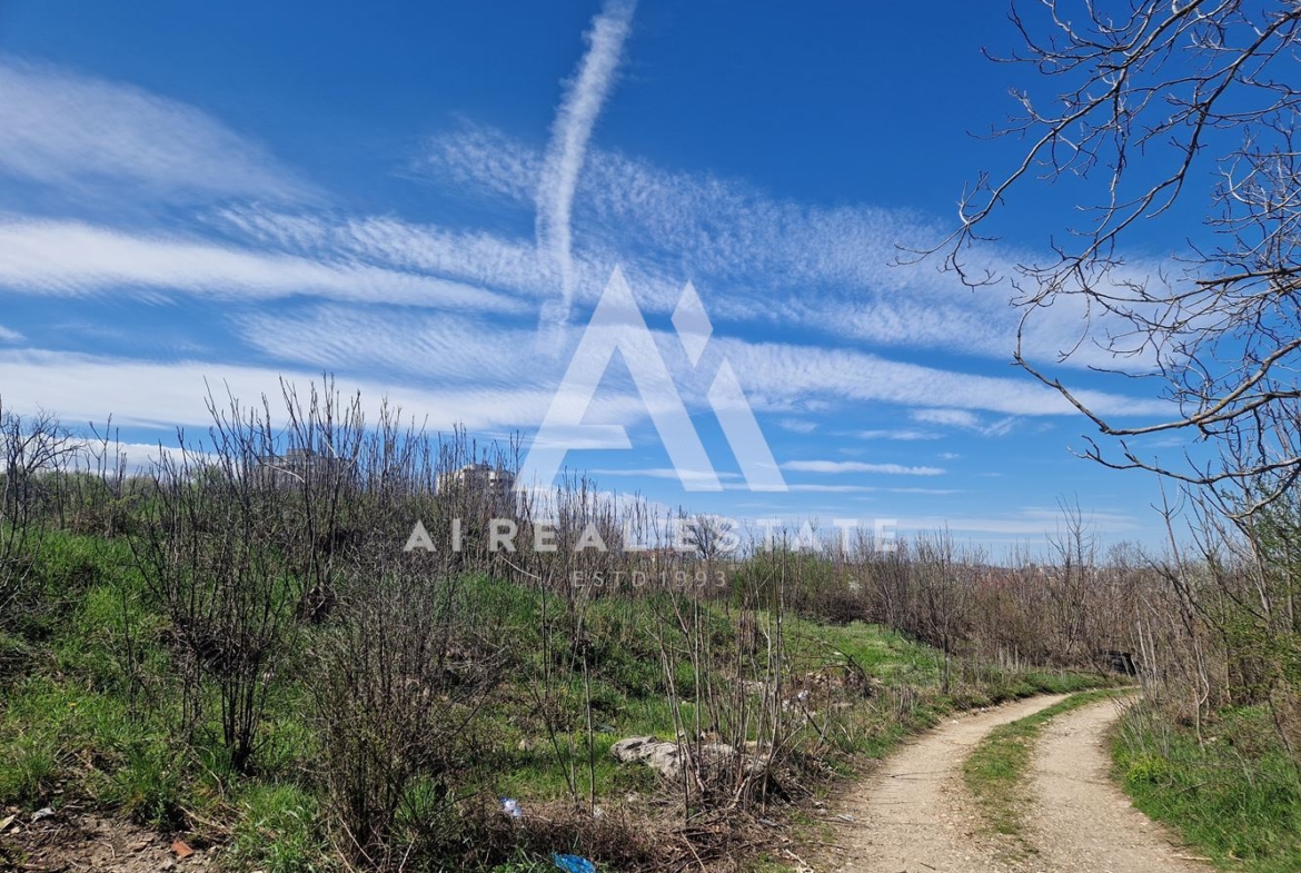 Продава парцел в регулация, ж.к. Кайлъка - 0