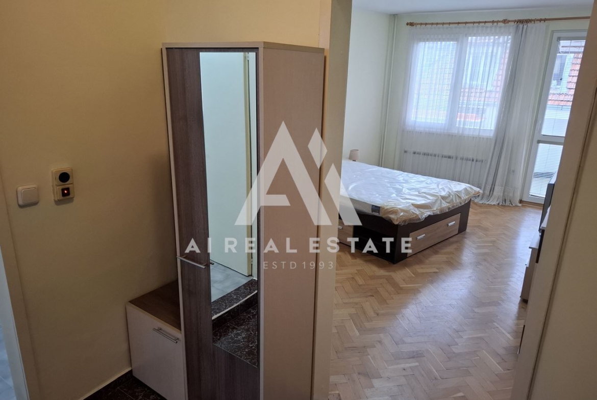 2-стаен апартамент под наем - 0