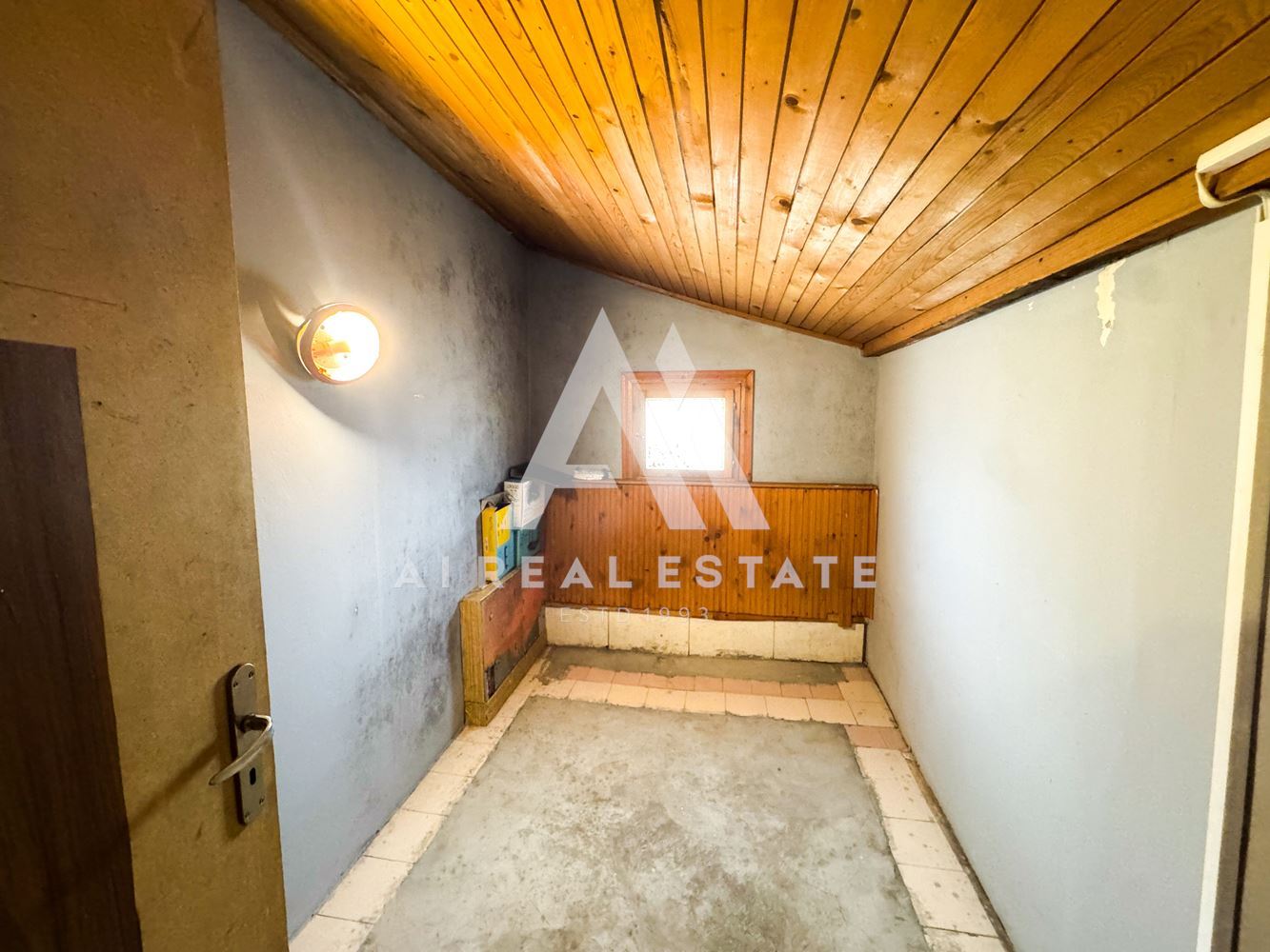 Къща в с.Ясен с хидрофор,канализация и собствено електричество-0 Къща в с.Ясен с хидрофор,канализация и собствено електричество - 0