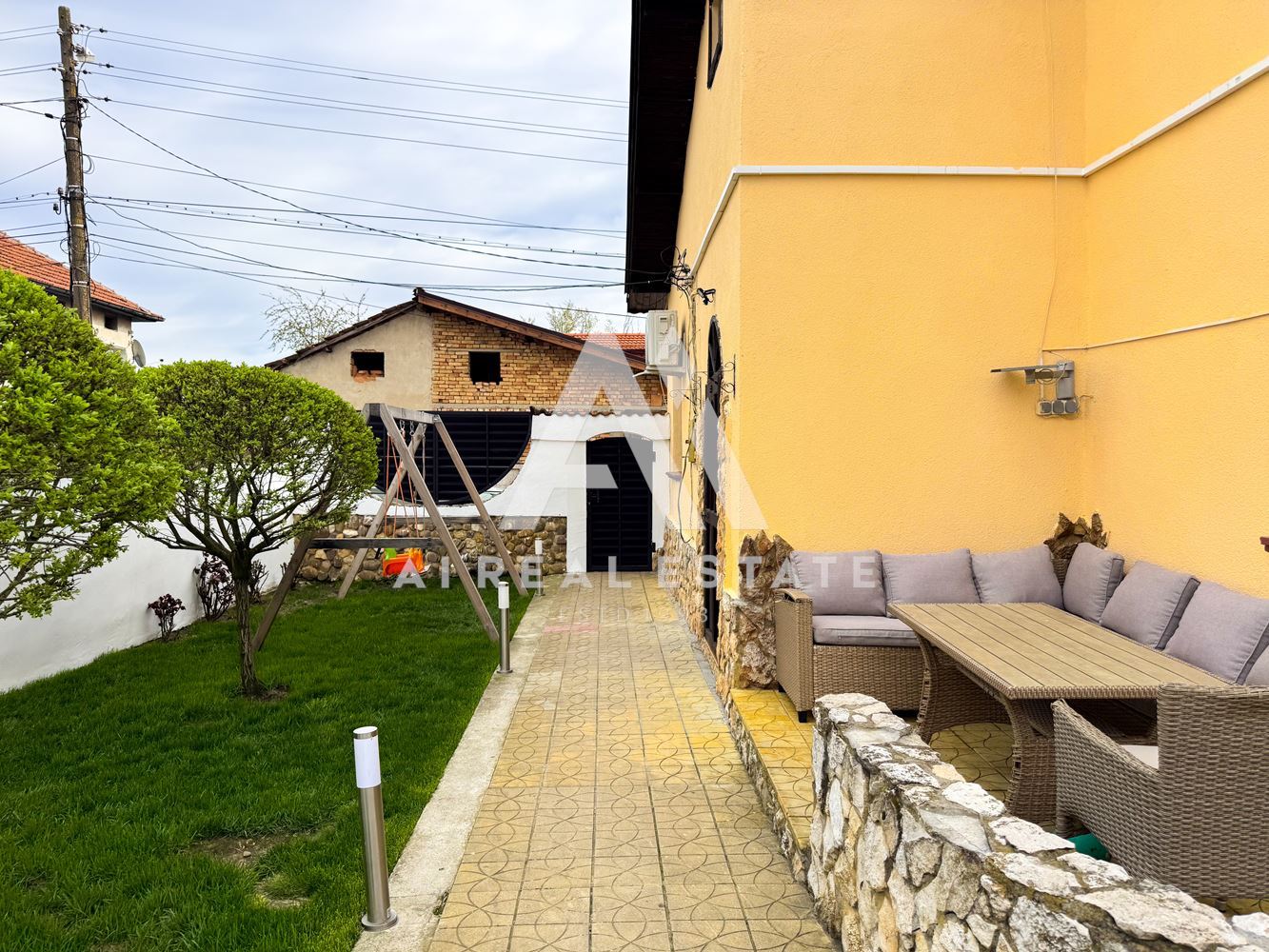 Къща в с.Ясен с хидрофор,канализация и собствено електричество-0 Къща в с.Ясен с хидрофор,канализация и собствено електричество - 0