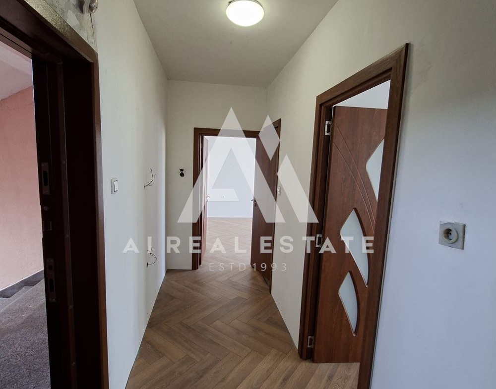 ДВУСТАЕН АПАРТАМЕНТ - 0