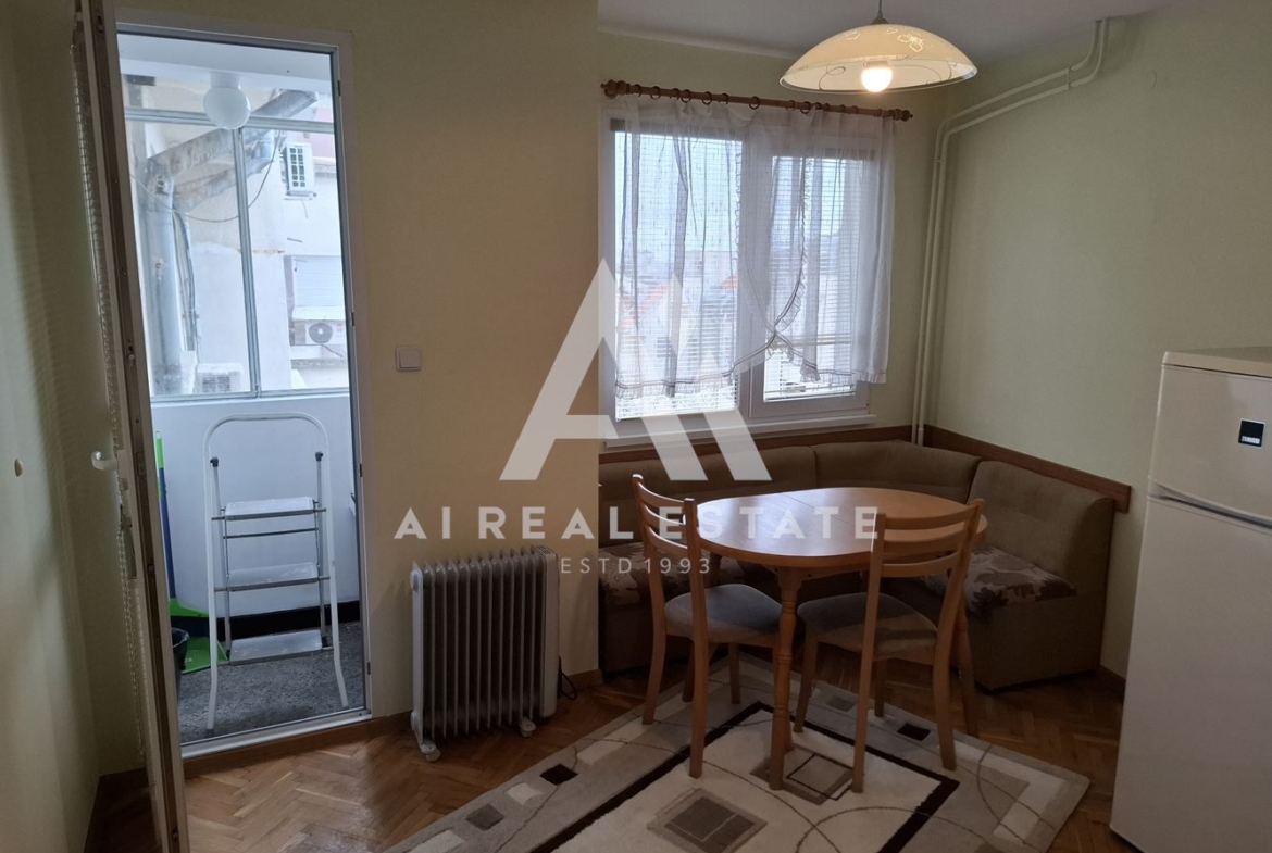 2-стаен апартамент под наем - 0